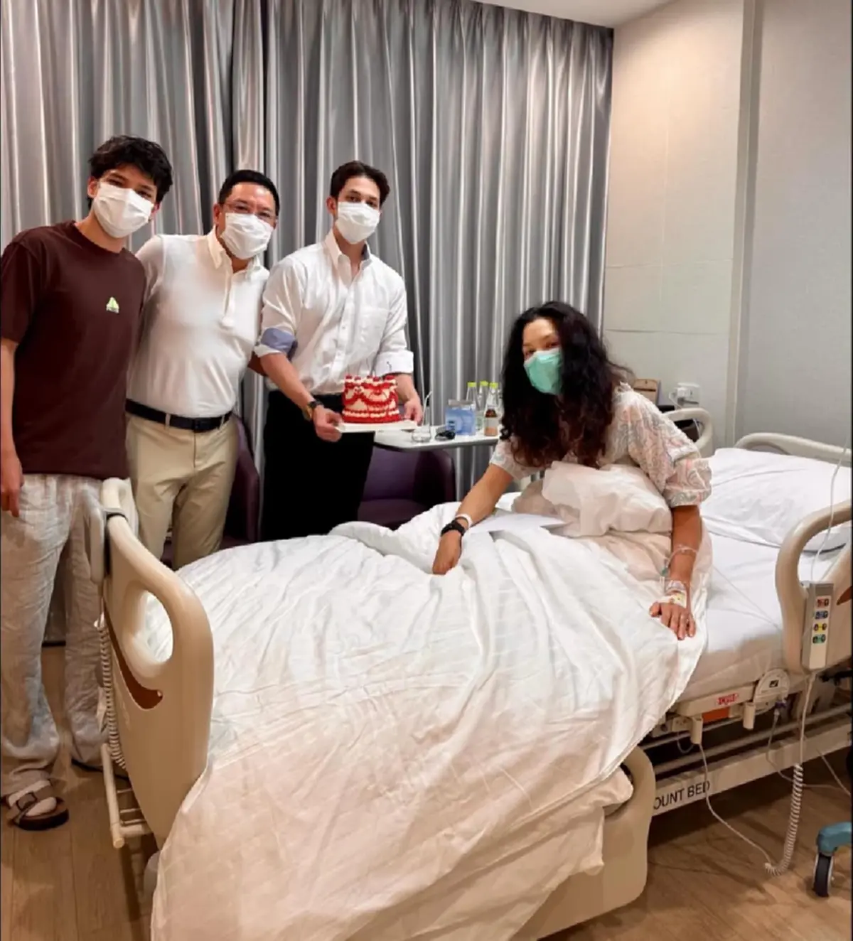 นุสบา ป่วยหนักเจอไวรัส 2 ตัวรุม ต้องเป่าเค้กวันเกิดที่โรงพยาบาล